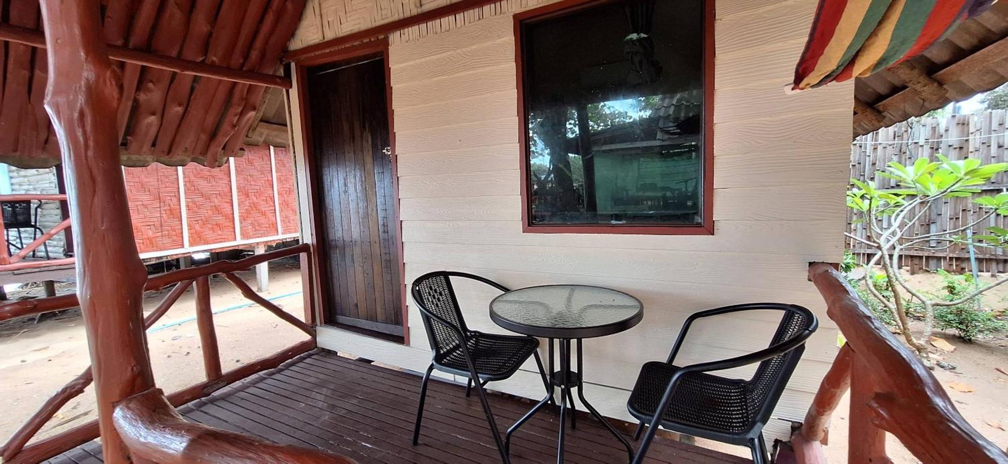 Breizh Cape Beach Bungalows Ko Lanta Extérieur photo