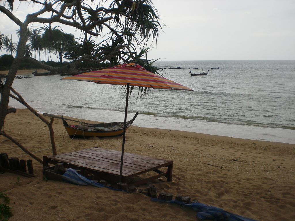 Breizh Cape Beach Bungalows Ko Lanta Extérieur photo